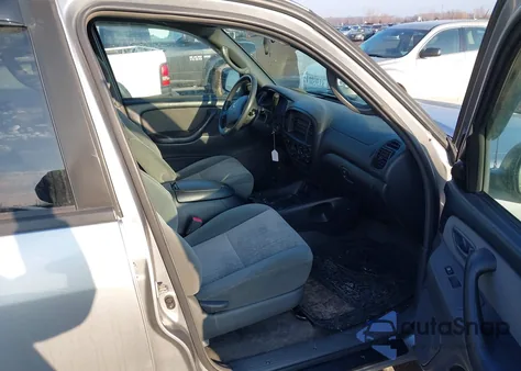 2006 Toyota Tundra Sr5 V8 z USA, uszkodzony, nr VIN 5TBDT44186S546997